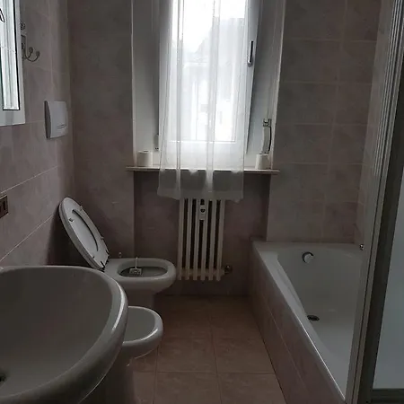 Fl Il Danubio Bed and Breakfast 3*